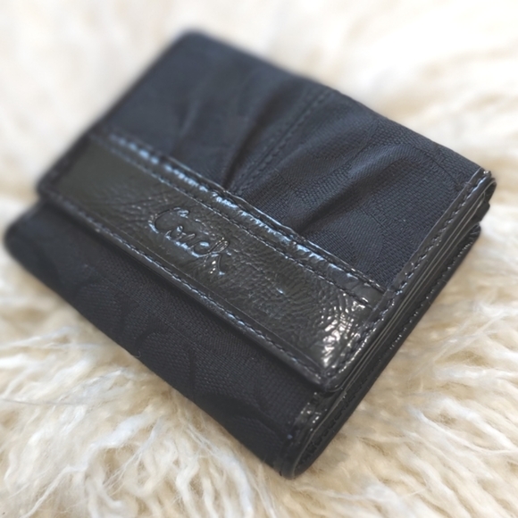 COACH Soho Pleated Signature French Purse Wallet Black F42816 RARE NWT - Picture 3 of 16